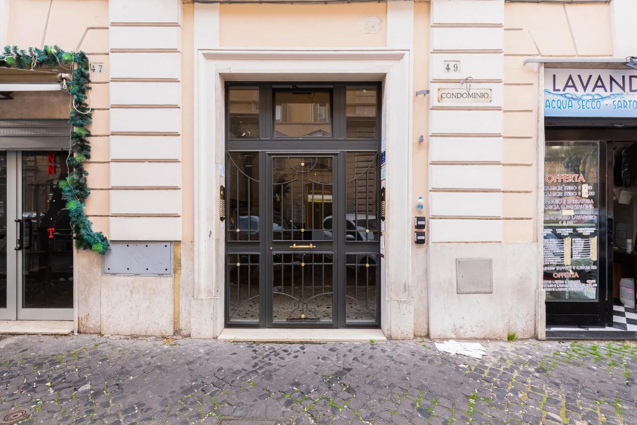 Apartment Vatican Santa Maura 49 Rom